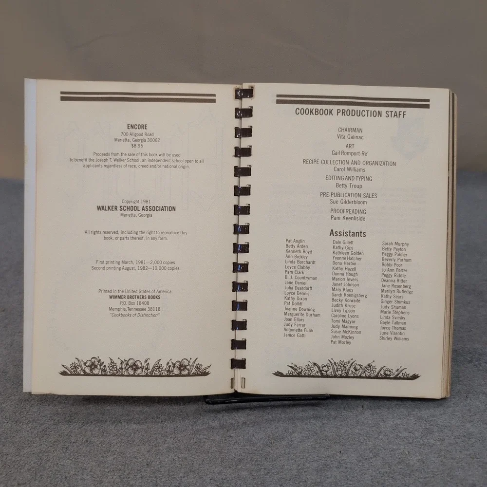 Encore Joseph T Walker School Marietta Georgia Community‎ Cookbook 1982 Spiral